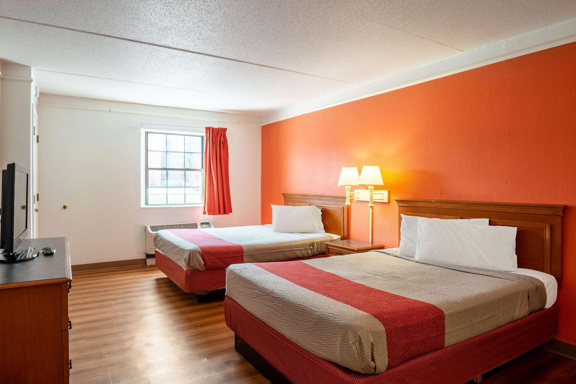 6-hazelwood, Mo Hotel 4*