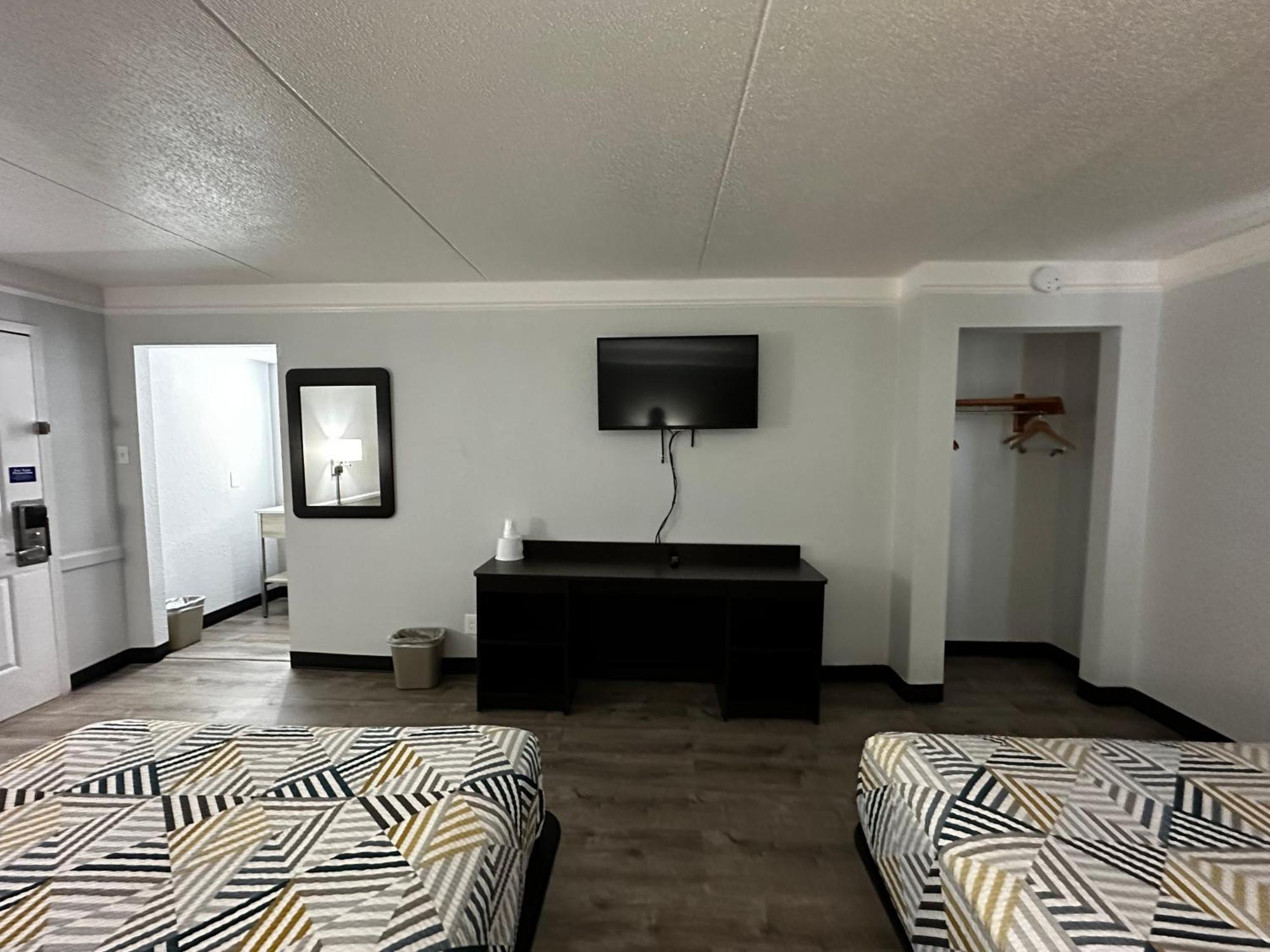 6-hazelwood, Mo 4*