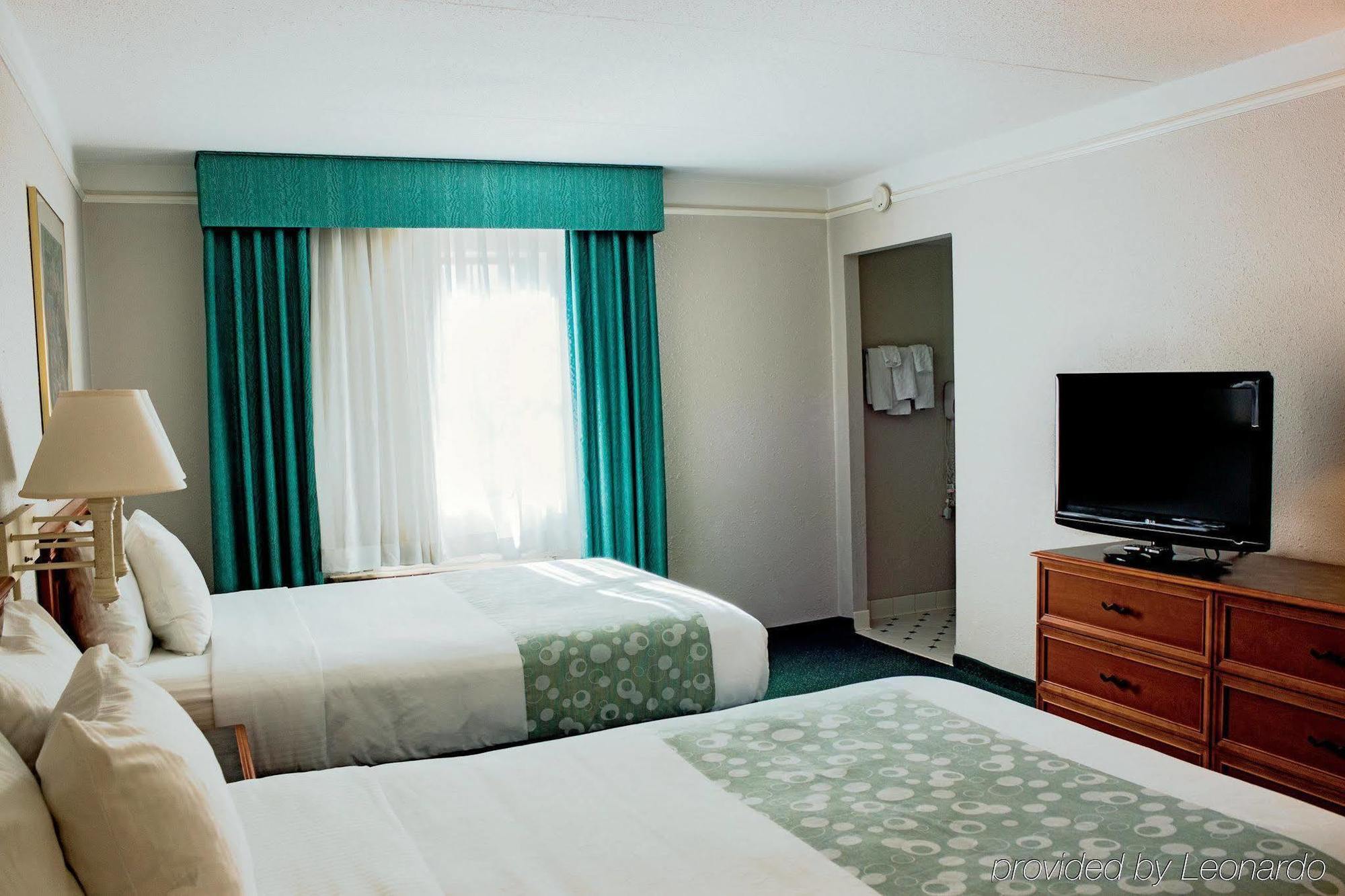 6-hazelwood, Mo 4*
